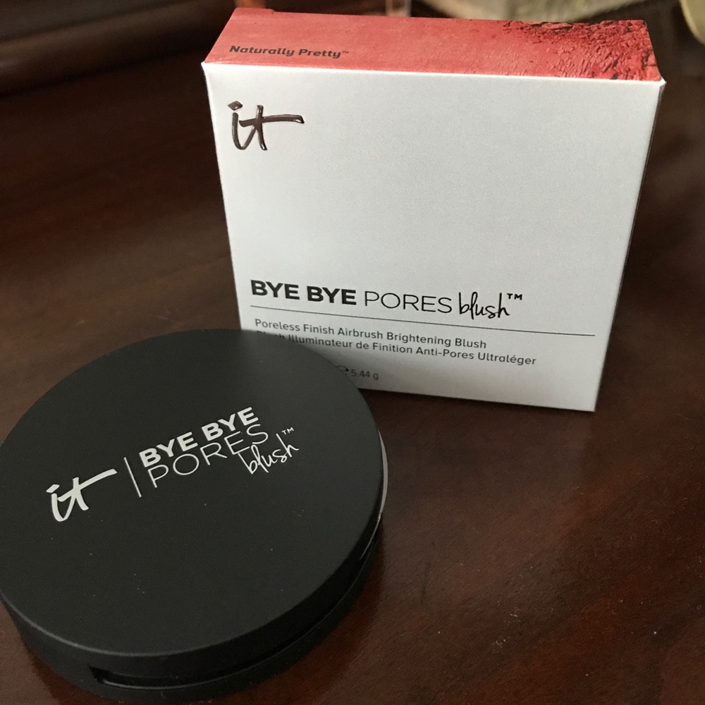 COPY - it BYE BYE Pores blush